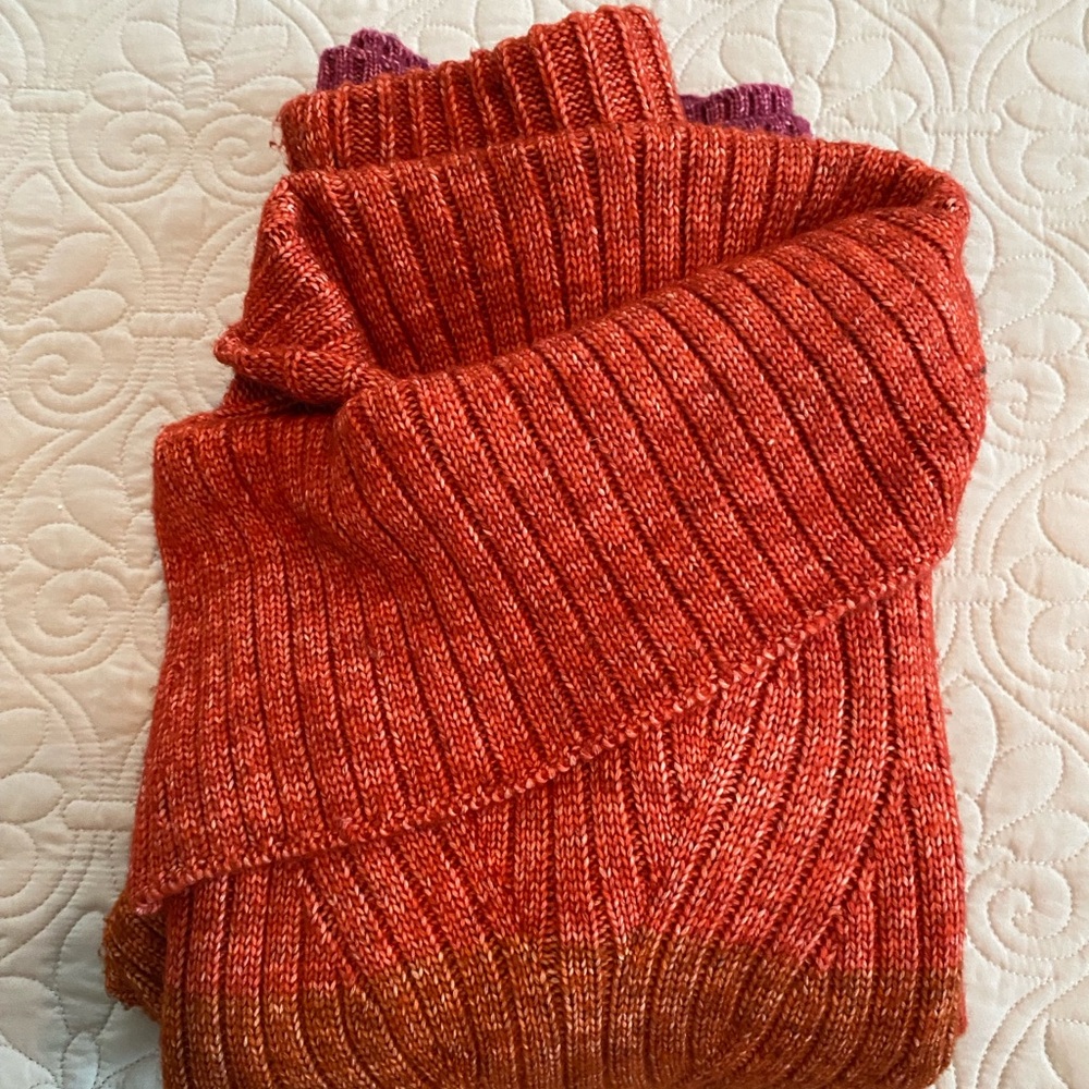 WARM, Cozy Multi-Color Sweater!